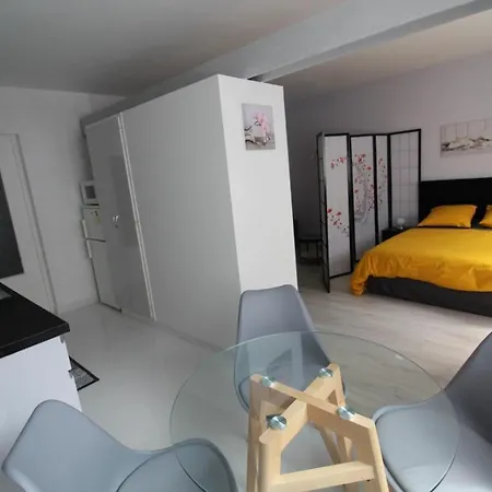 Apartment Thermal En Petite